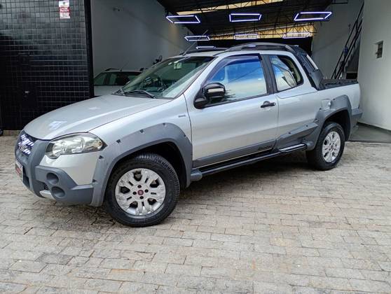 FIAT STRADA 1.8 MPI ADVENTURE CD 16V FLEX 2P MANUAL FIAT STRADA 1.8 MPI ADVENTURE CD 16V FLEX 2P MANUAL